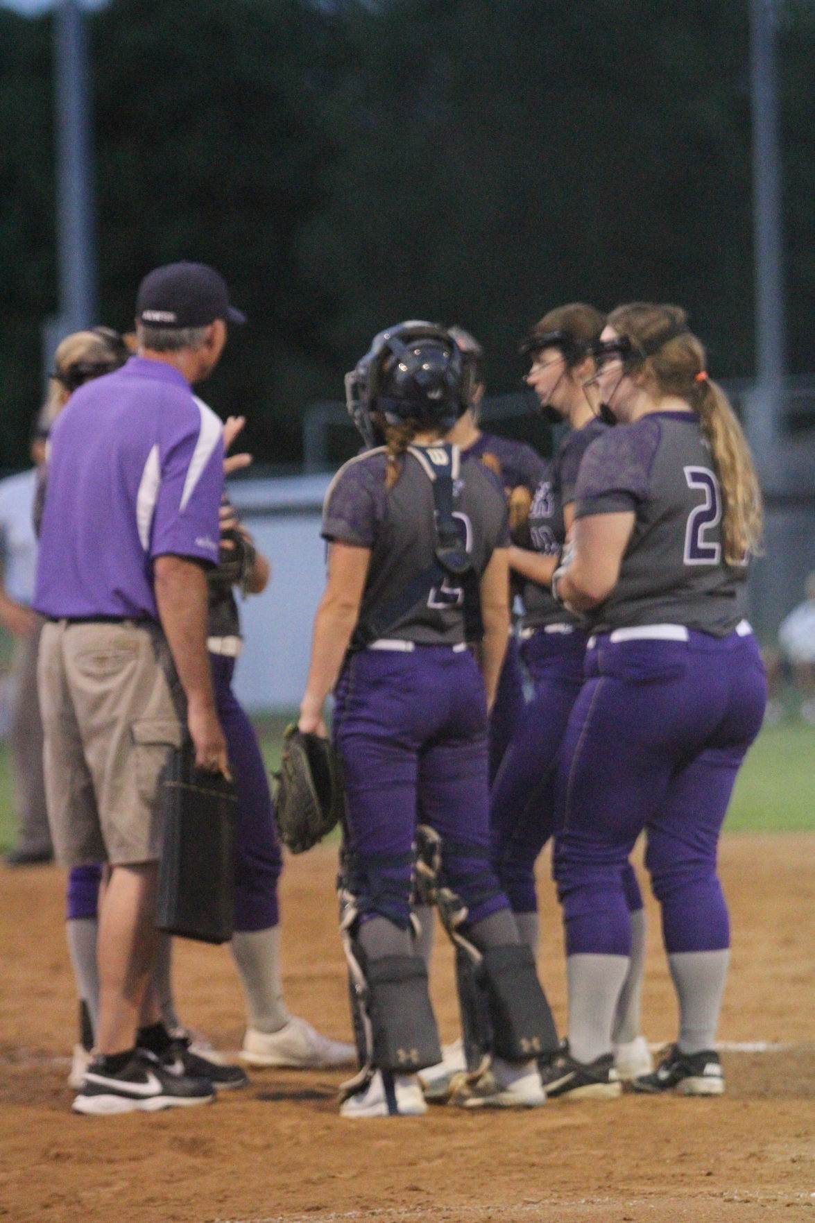 Huddle_BCLUW_9372.JPG